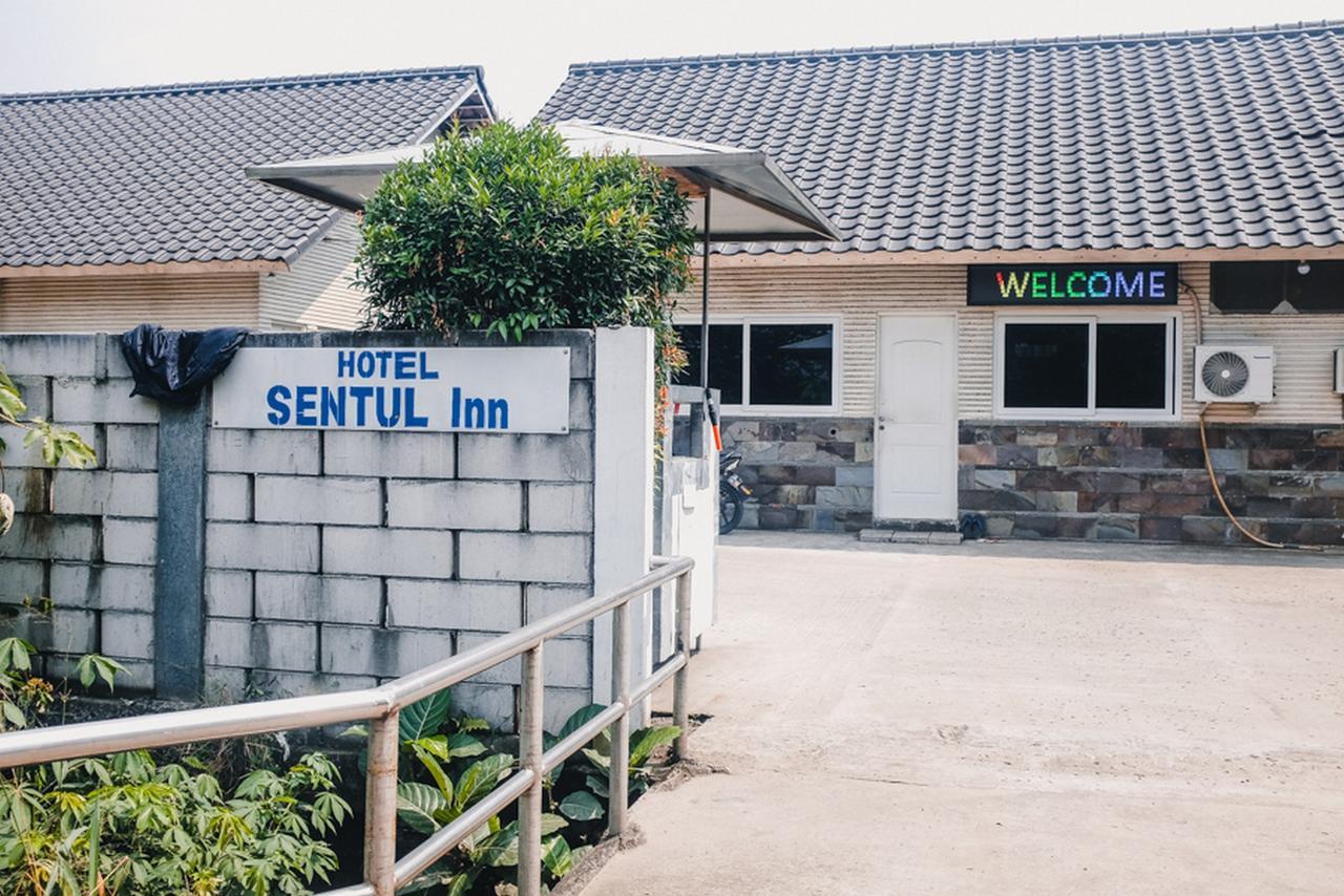 RedDoorz near Sirkuit Sentul Hotel Bogor Buitenkant foto